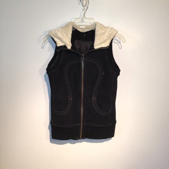 lululemon athletica Jackets & Blazers - Vintage Lululemon Special Edition Scuba Hoodie Vest